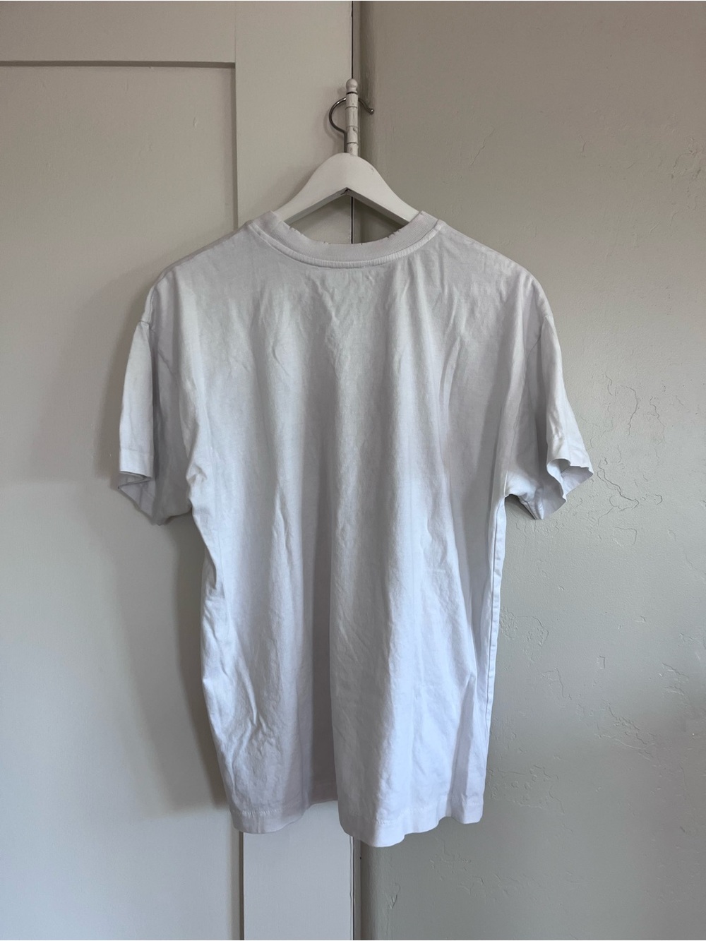 🤍 nwot | Elwood | plain white tee - Picture 2 of 4